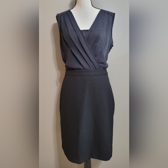 LOFT Dresses & Skirts - 31. NWT Loft Dress